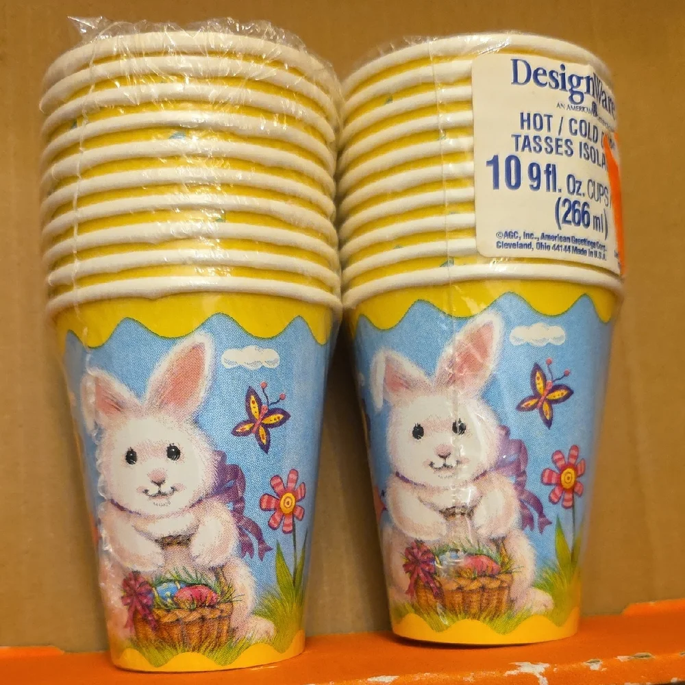 Designware Bunny Party Cups - Yellow and Blue